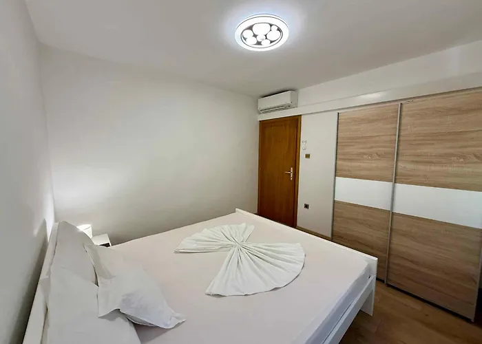 In 54872 Apartment *