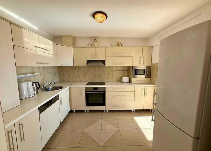 Lejlighed In 54872 *